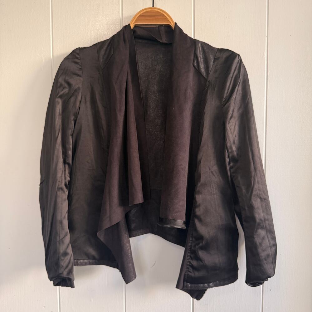 BLANK NYC Faux-Leather Drape Front Moto Jacket Size Small - Picture 3 of 10